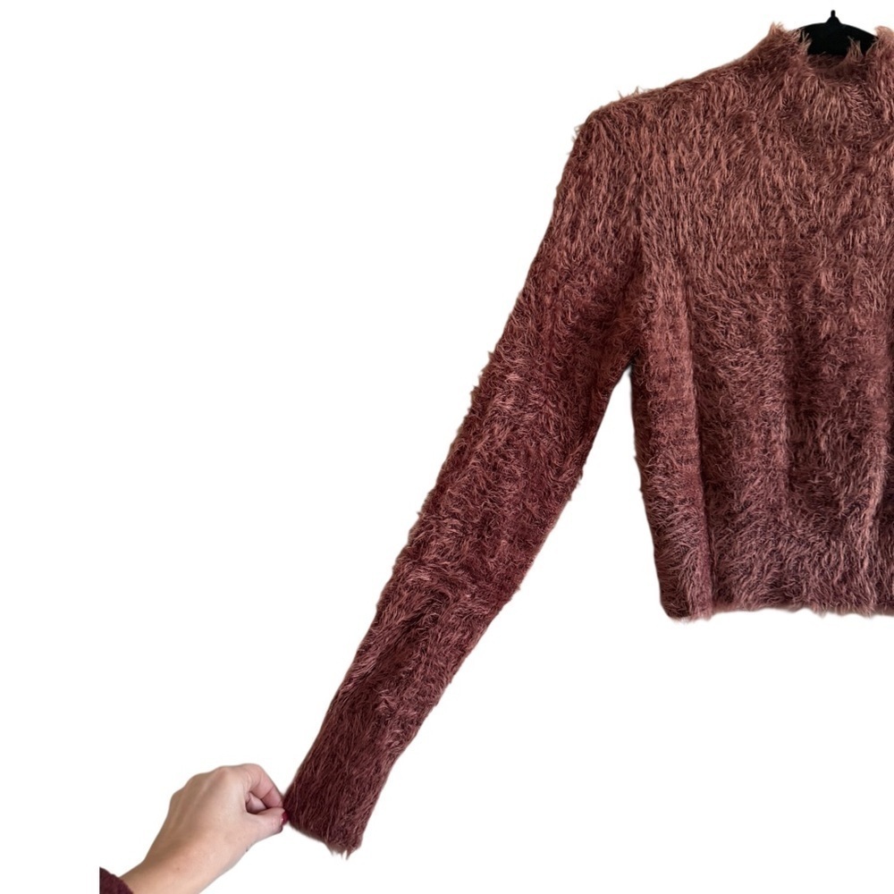 Cropped Mock Orange Neck Wool Sweater Size Medium - Picture 6 of 10